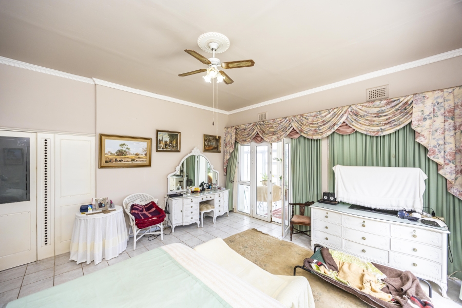 5 Bedroom Property for Sale in Gonubie Eastern Cape